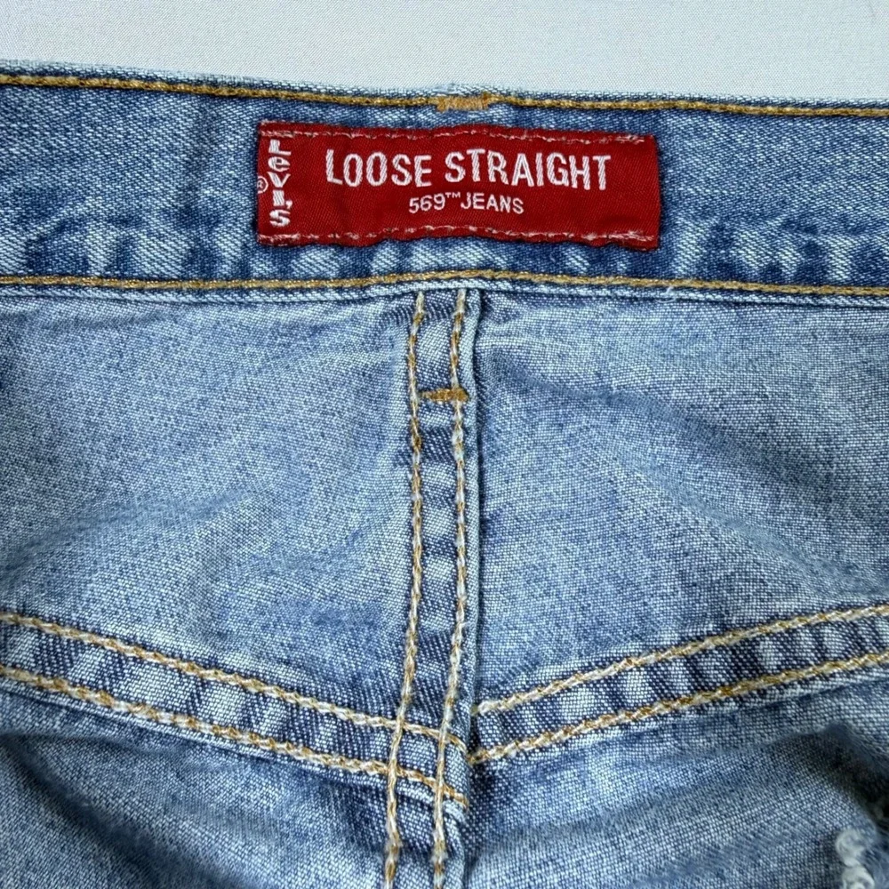 Vintage Levi's 569 Loose Straight Jeans Mens 38x30 Light Wash Made in USA Baggy